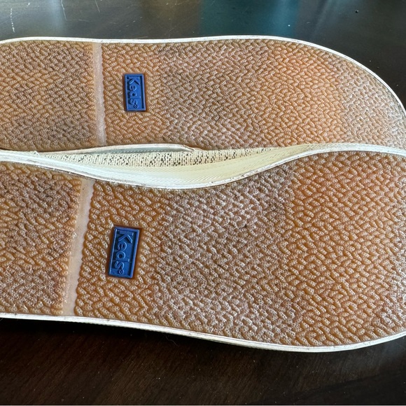 Keds Orthite canvas lace up sneakers. Size 8. Lightly worn. - Picture 4 of 7